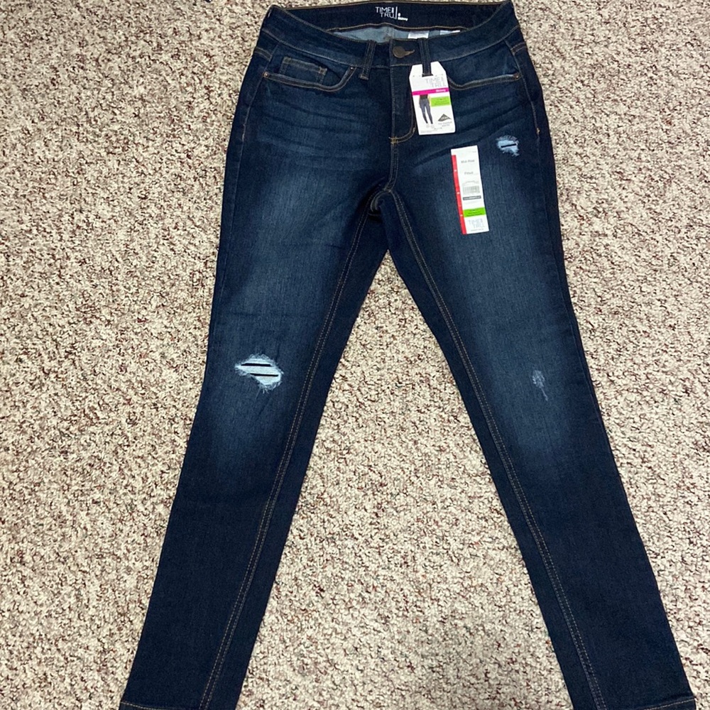 New with tags womens skinny jeans